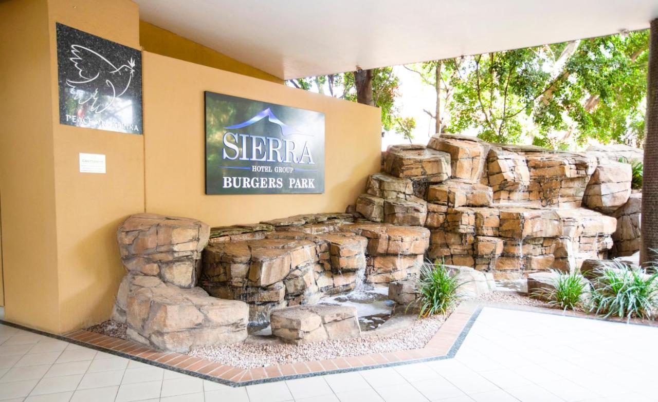 Sierra Burgers Park Hotel Pretoria-Noord Exterior foto